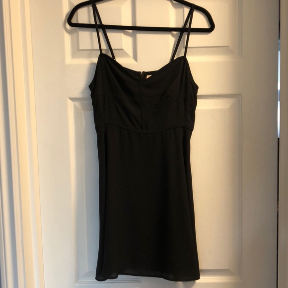 Aritzia Dresses & Skirts - BLACK Sunday Best Little Black Dress